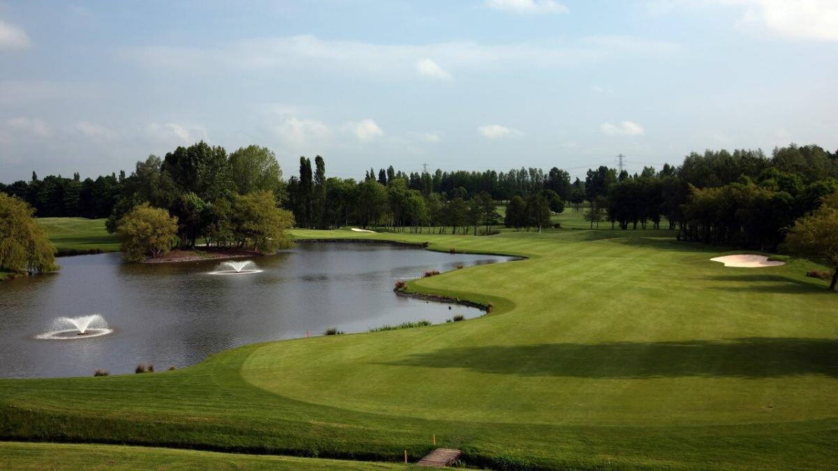 The sixth hole at The Belfry's Brabazon course